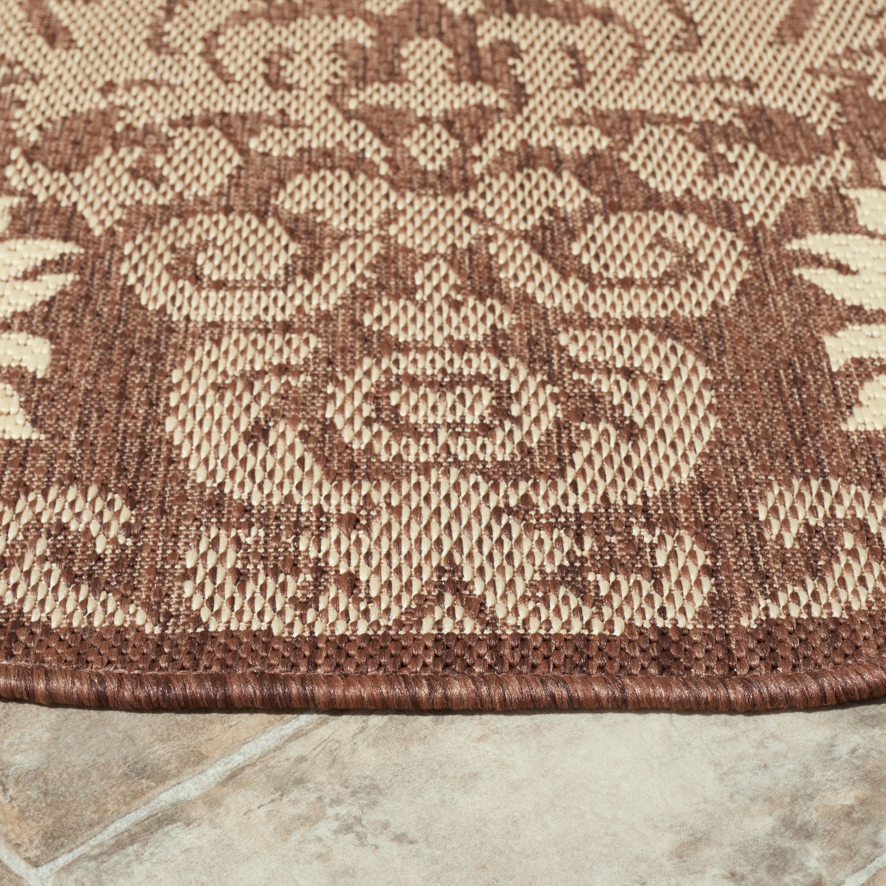 Safavieh Courtyard Jessie Damask Indoor/Outdoor Area Rug, Chocolate/Natural, 5'3" x 5'3" Round