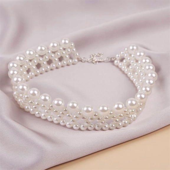 Simple Design Pearl Choker with Shell Pendant Summer Vacation Party Handwoven pearls Neckchain jewelry