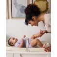 thumbnail image 2 of Cambiador para bebés estilo Skip Hop Nursery con avena iluminada, 2 of 5