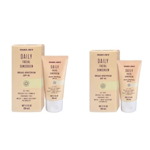 Trader Joe's Daily Facial Sunscreen Broad Spectrum SPF 40 Oil-Free Gel Formula Fragrance-Free Twin Pack, 2 Count