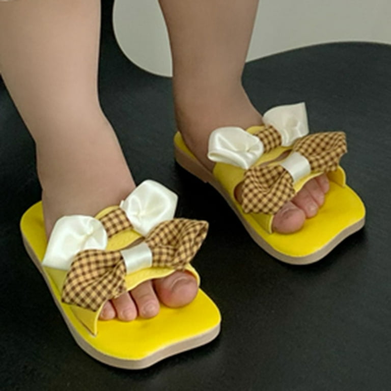 Childrens slippers top size 4