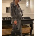 thumbnail image 1 of Chaqueta tipo suéter con cuello en V y lentejuelas estilo Chanel, holgada, de alta gama y elegante, para otoño e invierno, para mujer, con mangas largas, 1 of 6