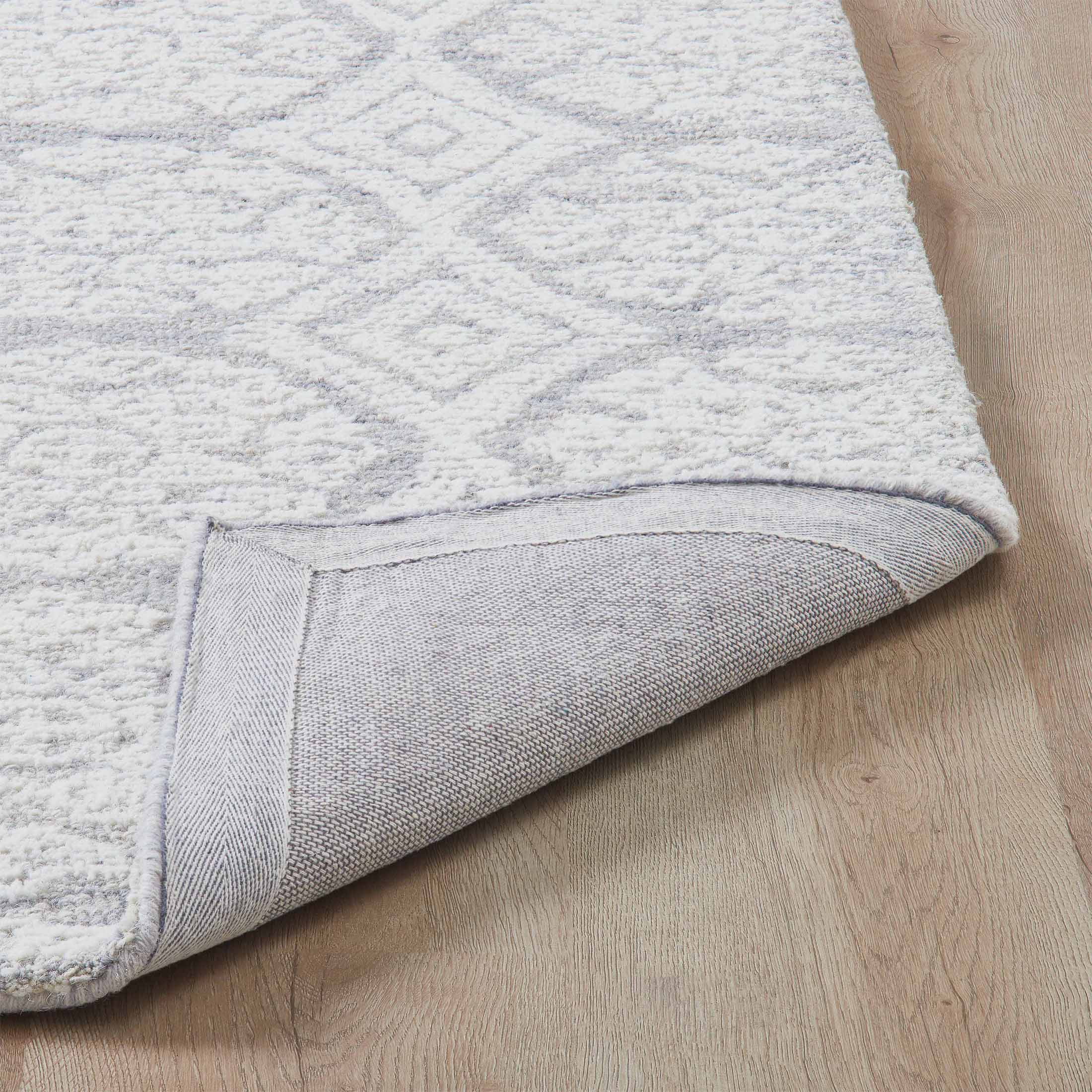 Better Homes & Gardens Suzani Light Grey Medallion Wool Indoor Area Rug, 8' x 10'