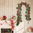 thumbnail image 3 of Couronne de Noël Guirlande de Baies Rouges avec Feuilles Vertes pour Vacances Design Flexible Idéal pour Chemin de Table Chemin de Cheminée Décoration de Centre de Table, 3 of 4