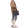 thumbnail image 2 of Bolsa Montana West Wrangler AR-WG205-8250NV/MST para mujer, 2 of 8