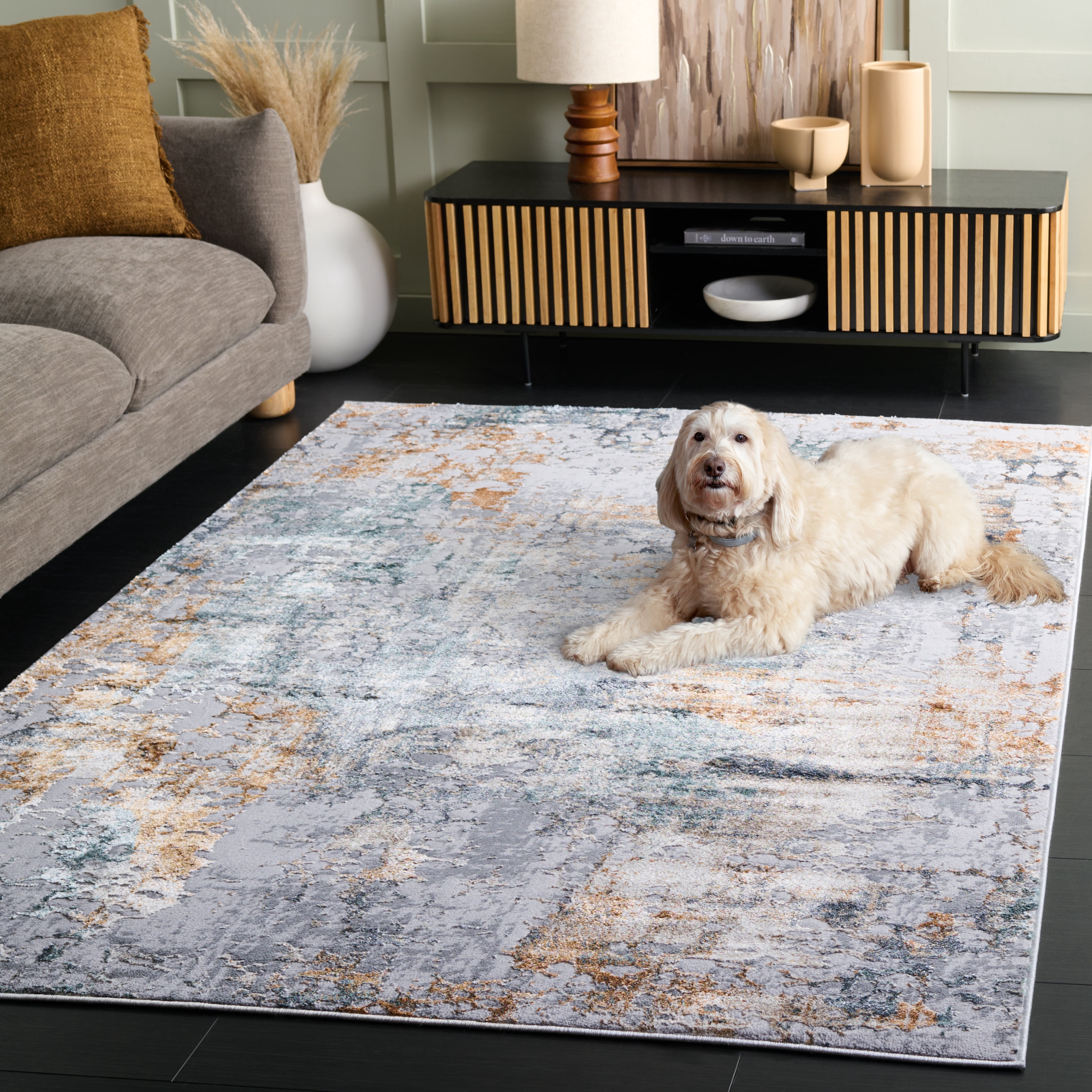 SAFAVIEH Alenia Johan Distressed Area Rug, Grey/Beige, 4' x 6'