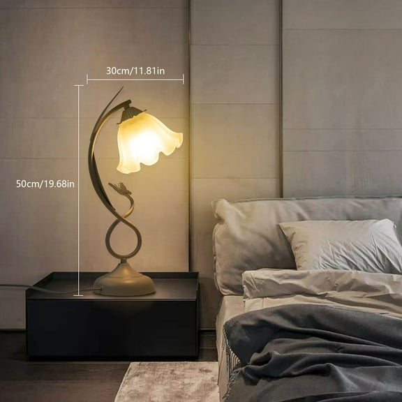 Table Lamp Flower-Shaped Table Lamp Bedside Desk Light Night Light Fixtures 60W