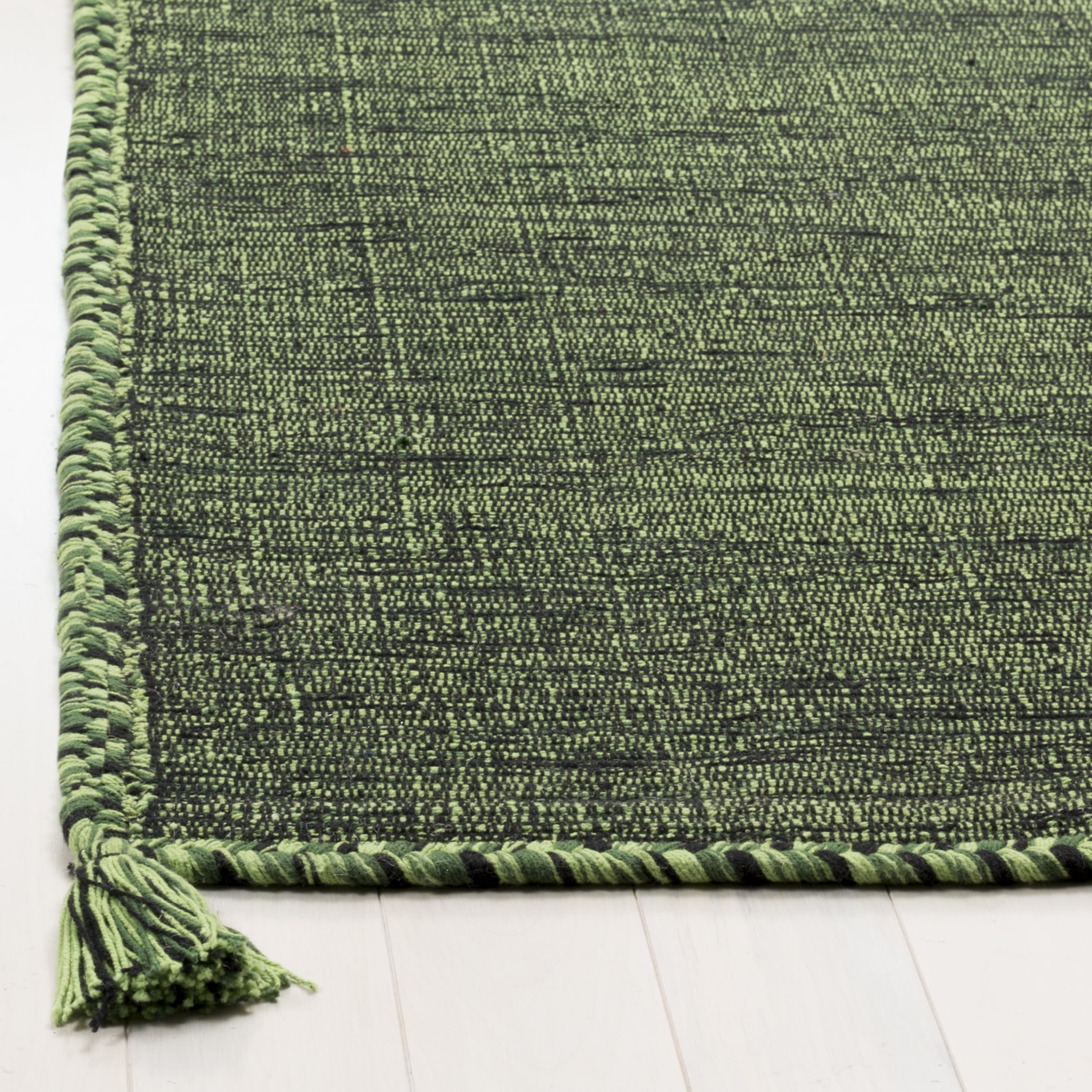 SAFAVIEH Montauk Bijar Jace Solid Soft Braided Cotton Area Rug, Green/Black, 3' x 5'