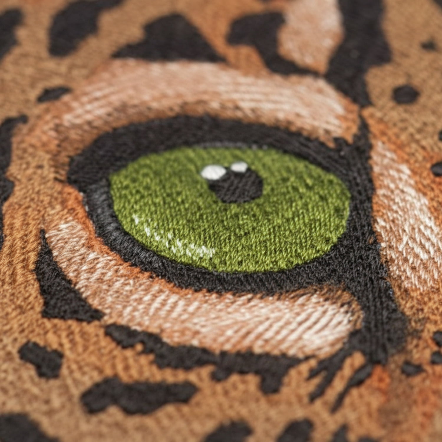 Custom and Unique Eye of Jaguar Embroidered Iron on/Sew Patch [6.87"4.63"]
