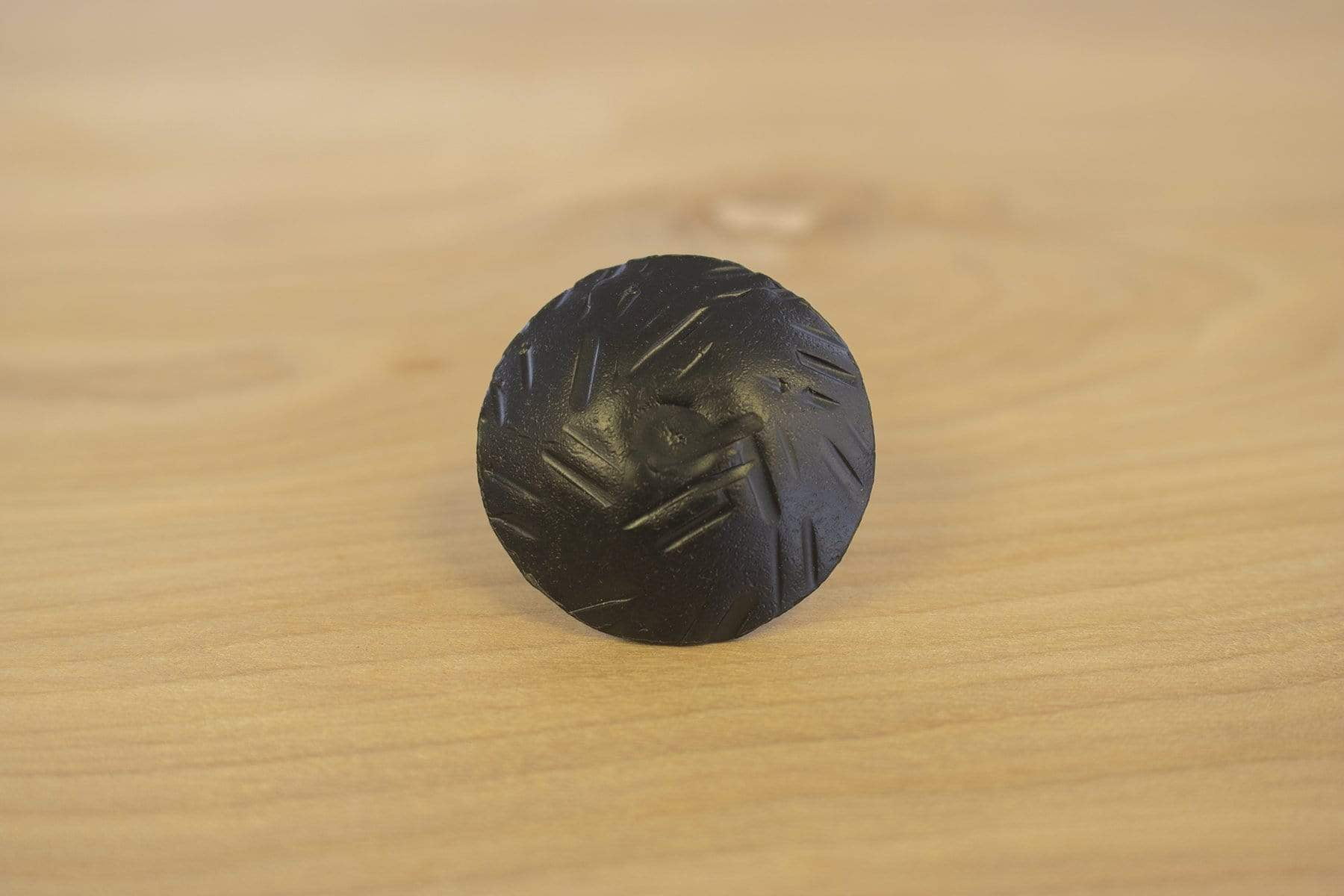 50 Pack Ribbed Pattern Round Decorative Nails Door Clavos Hammered Iron