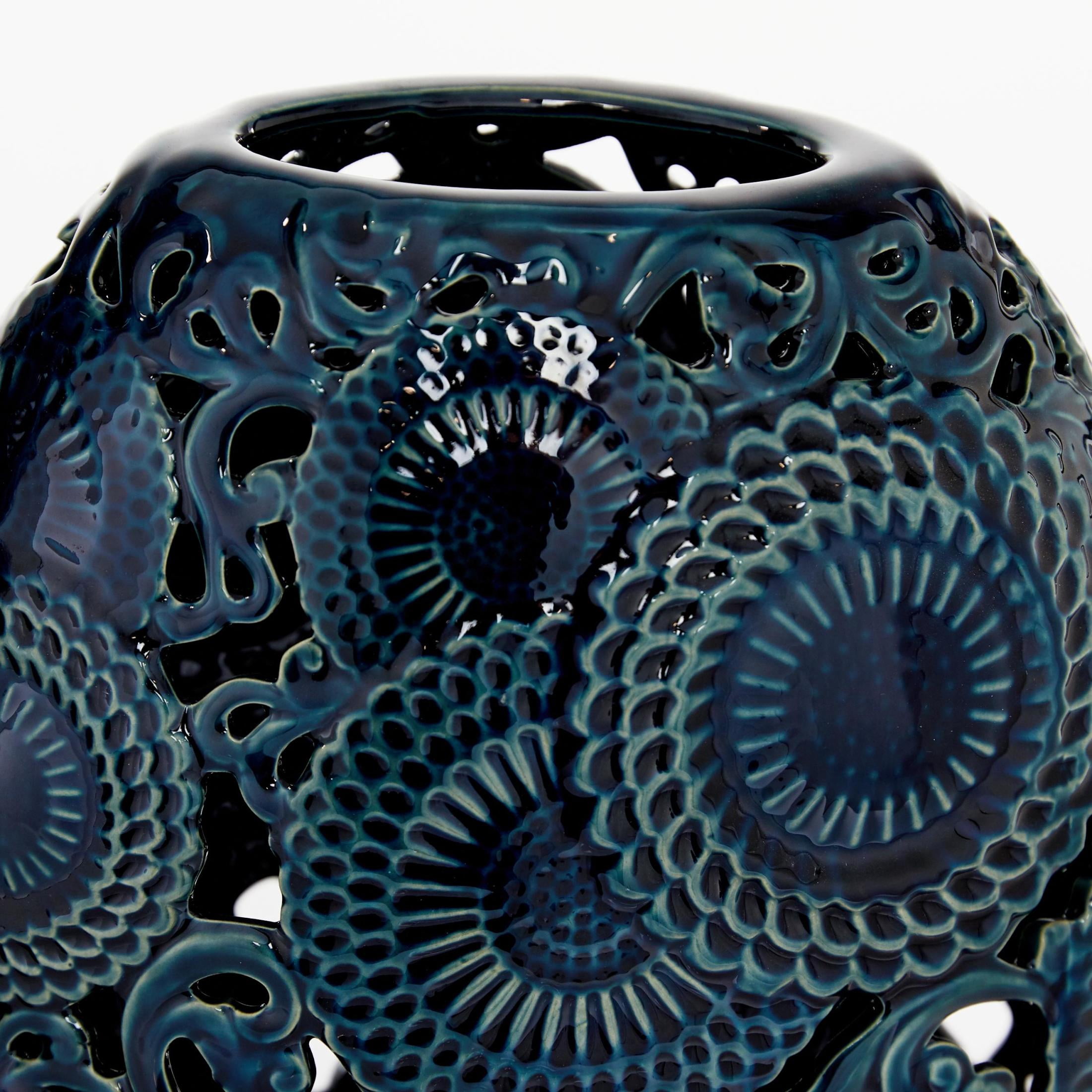 DecMode 18", 13"H Floral Blue Ceramic Vase with Cut Out Patterns, Set of 2