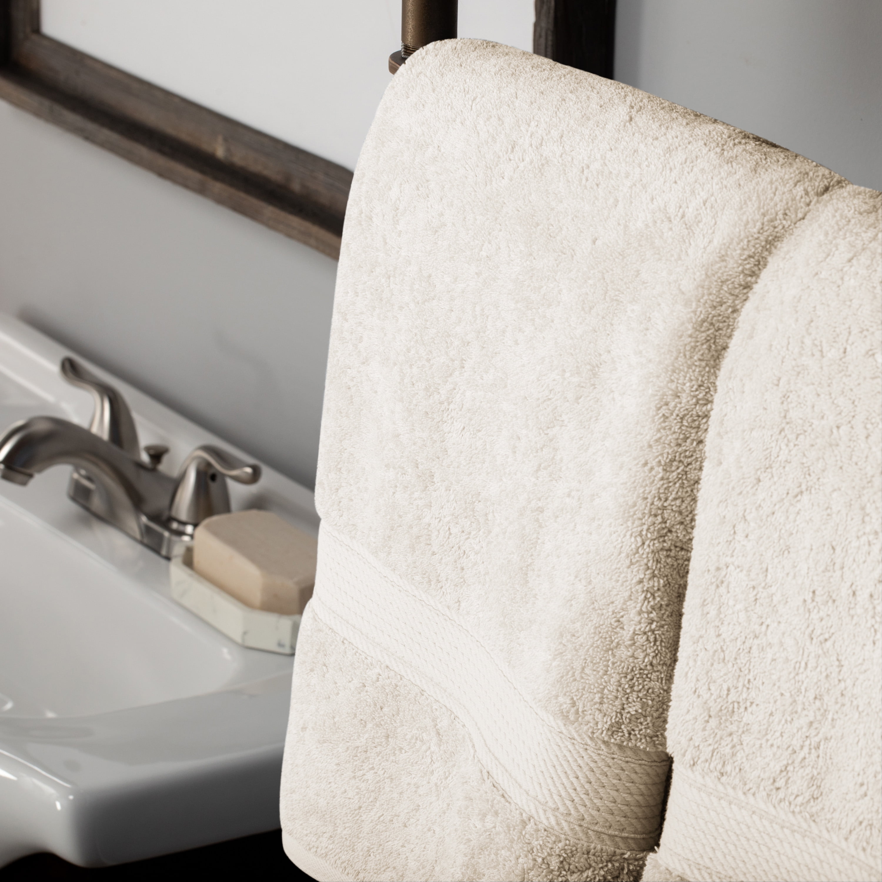 Premium Egyptian Cotton Highly Absorbent Assorted 6-Piece Plush Towel Set - 30" x 55", 20" x 30", 13" x 13"