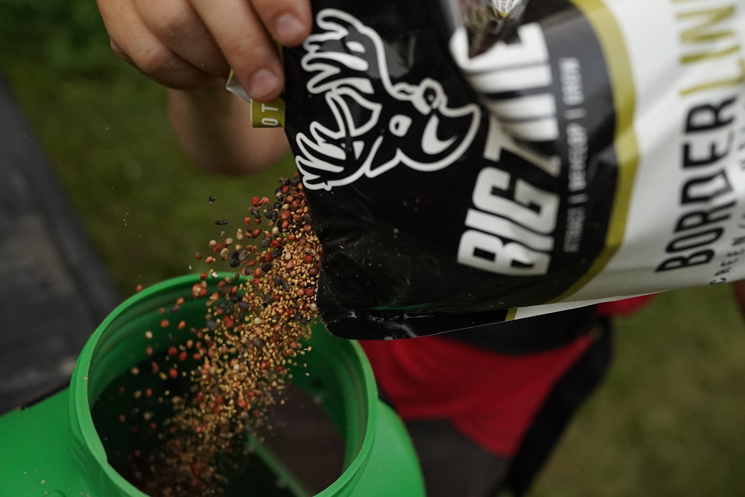 Big Tine Borderline 5lbs Food Plot Mix for Hunting Attractants