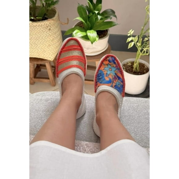 Collection Cube de Chaussures Kurdes Patrimoniales