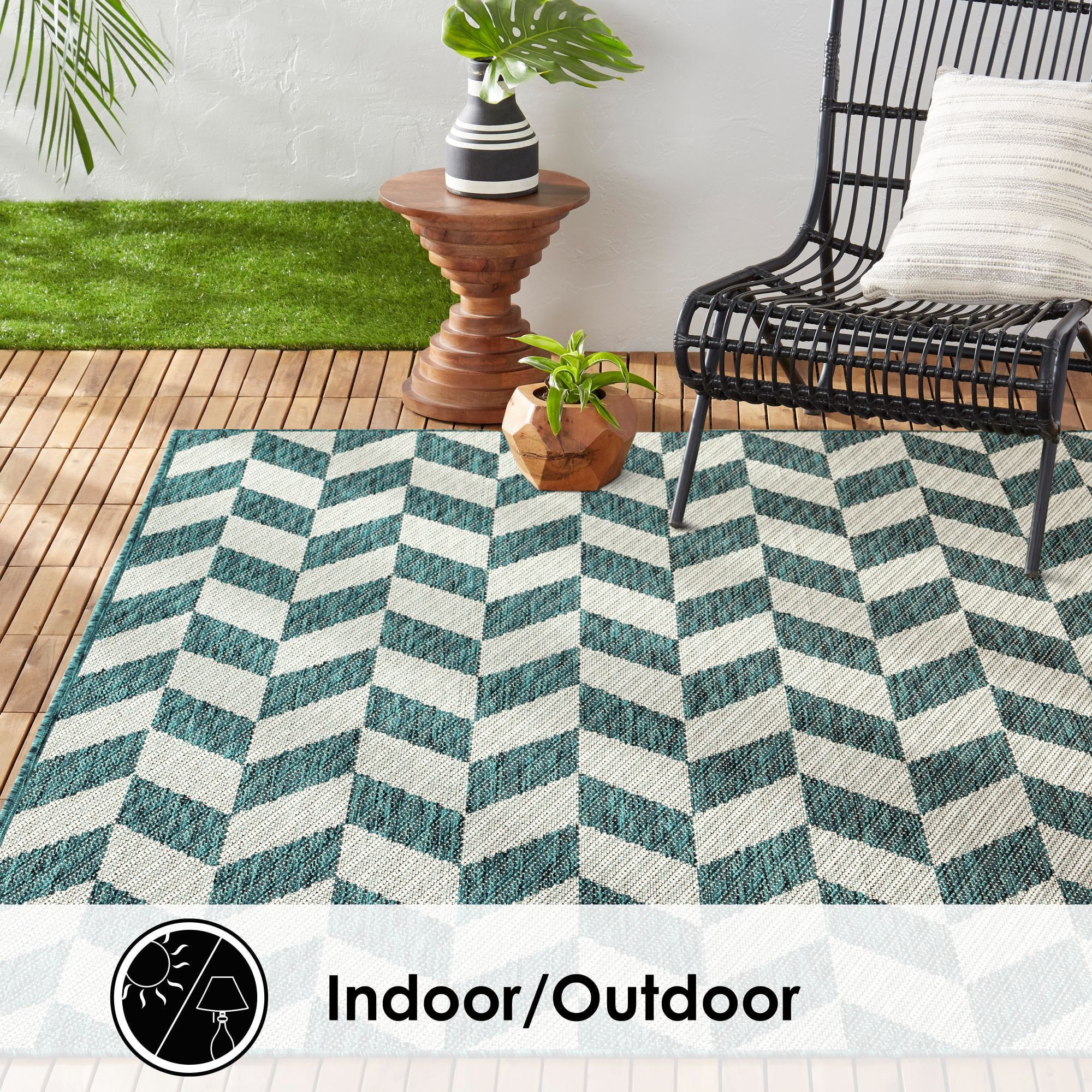 Nicole Miller New York Patio Country Calla Contemporary Herringbone Indoor/Outdoor Area Rug, Green/Cream, 6'6"x9'2"