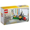 thumbnail image 1 of LEGO mini-figure Usine LEGO mini-figure Usine 5005358, 1 of 1