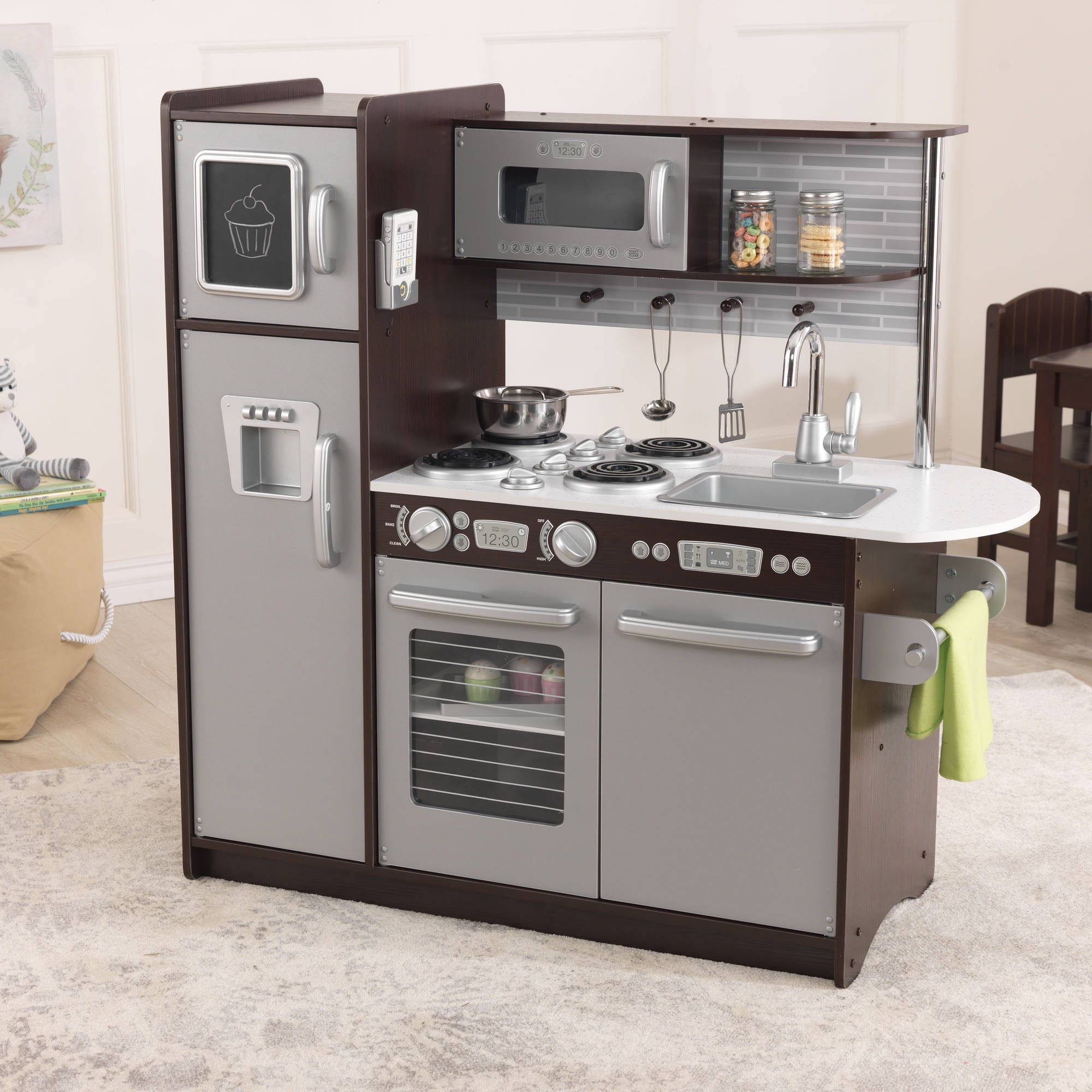 play kitchen with microwave