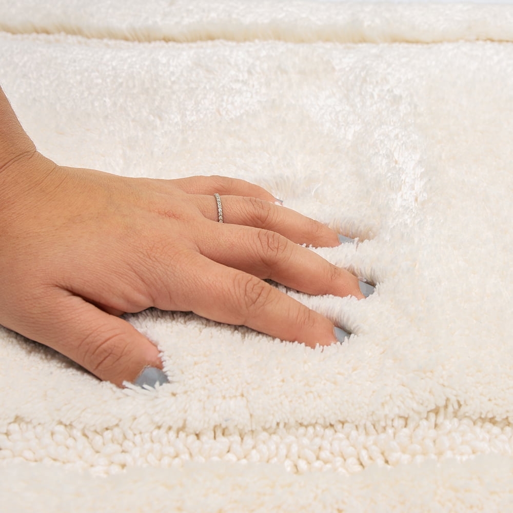 Mohawk Home Regency Plush Stain/Fade Resistant Non-Slip Machine Washable Bath Mat, Parchment, 1' 9" x 2' 10"