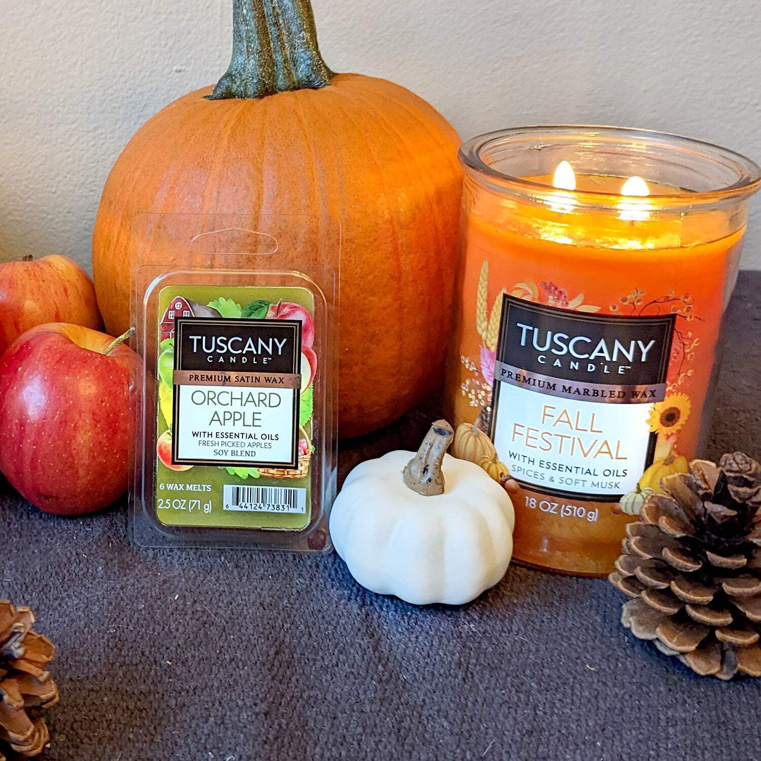 Fall Festival Long-Lasting Scented Jar Candle (18 oz)
