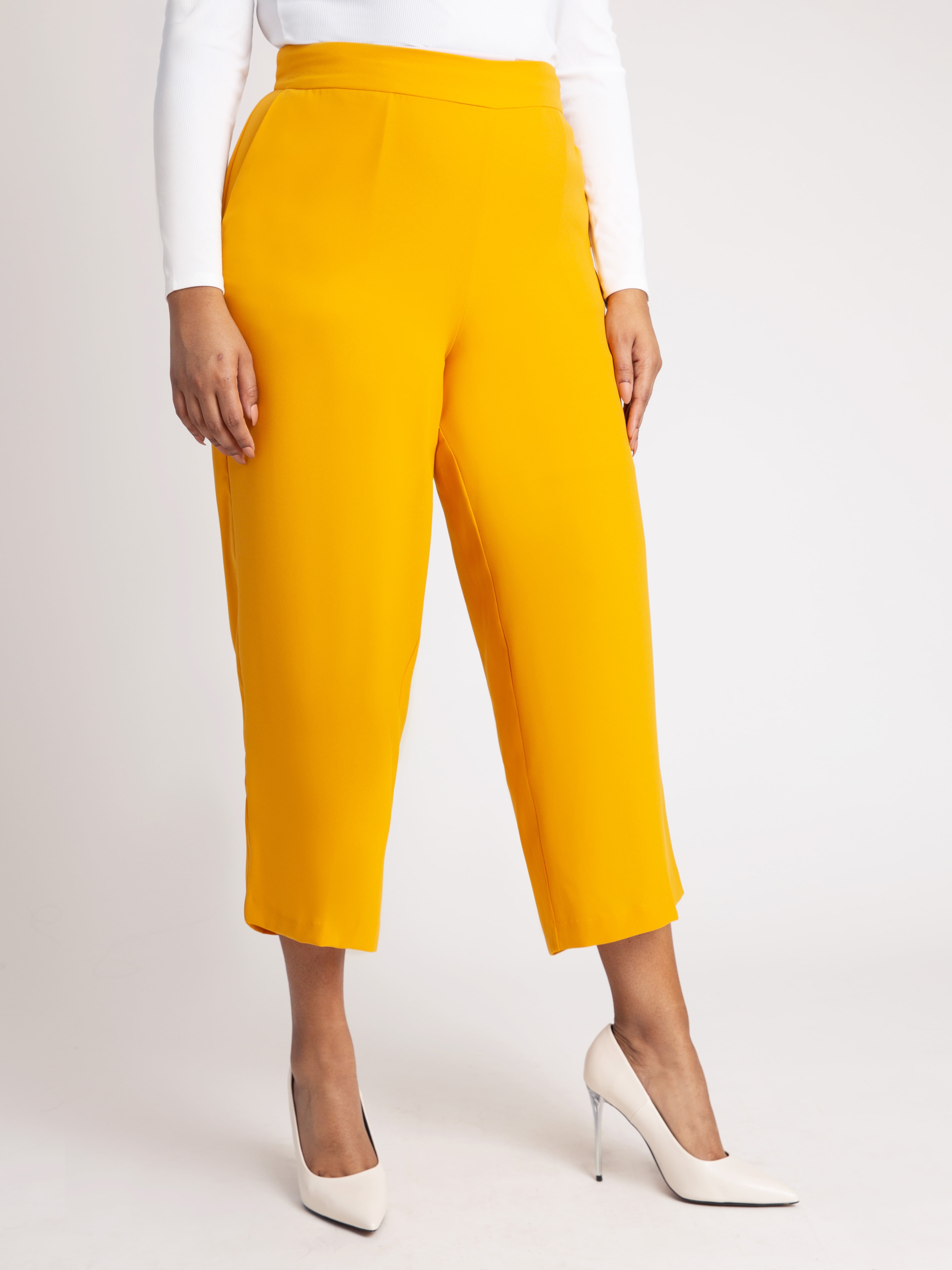 plus size cropped trousers