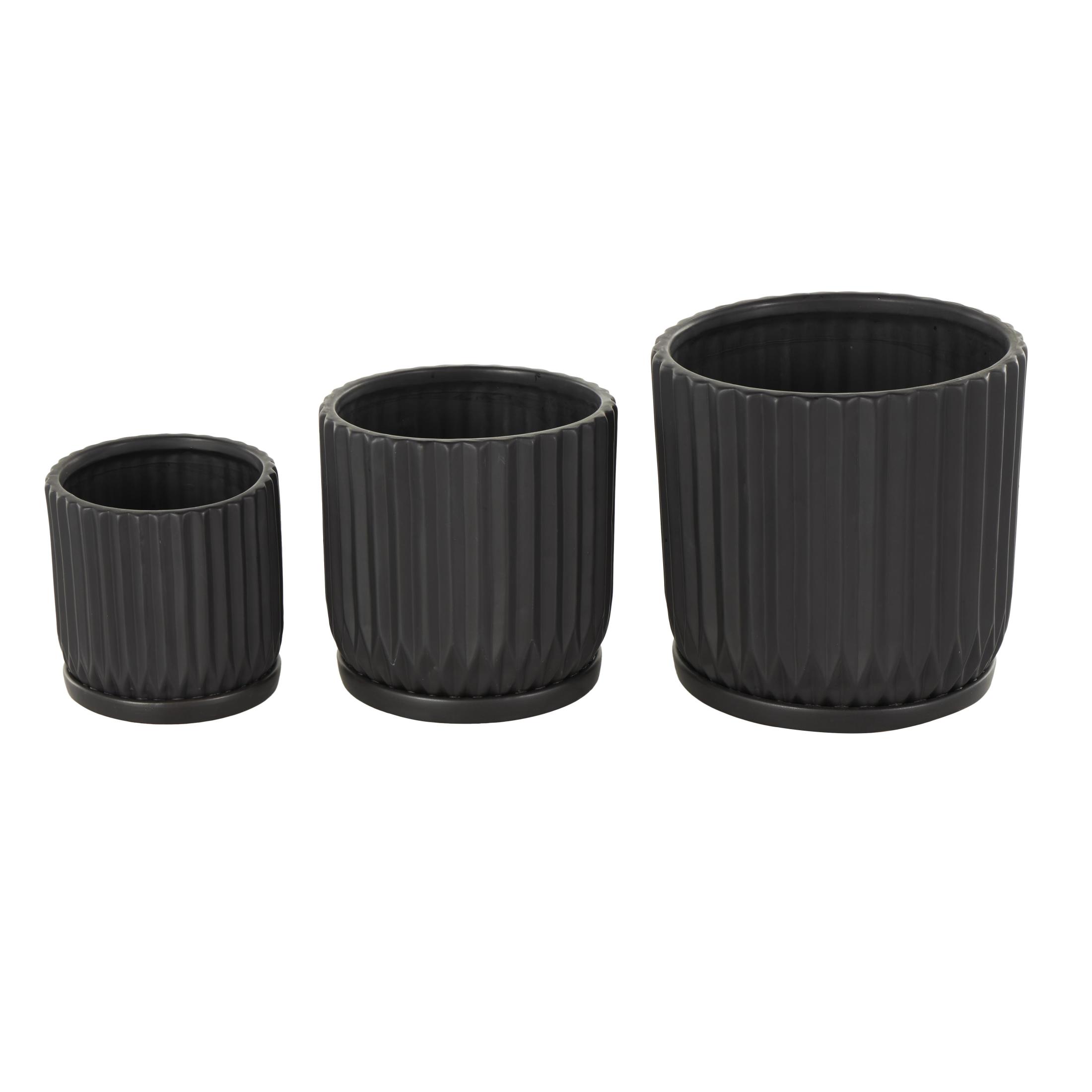 DecMode 8",7",5"H Ribbed Black Ceramic Planter with Attached Saucer (3 Count)