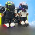 thumbnail image 1 of Muñeca de caja de cola de motocicleta, osito de peluche, BMW, modelo de casco pequeño de rally, 1 of 5