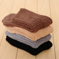 thumbnail image 2 of 1 par de calcetines tobilleros de forro polar coral para hombre, cálidos, gruesos y esponjosos para dormir (café), 2 of 6