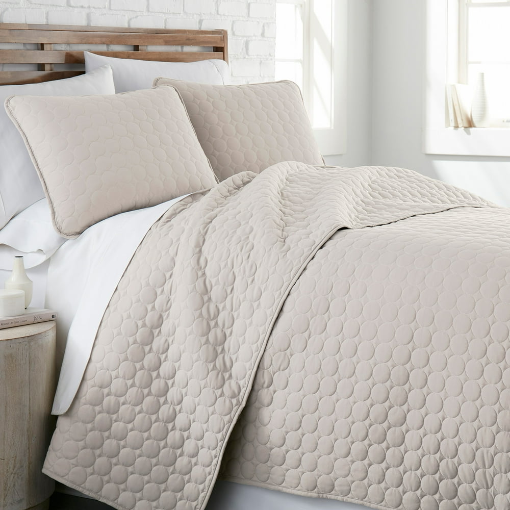 Classic Quilt Set by Southshore Fine Linens