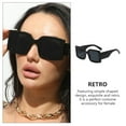 thumbnail image 3 of YSNOOWE Gafas De Sol Cuadradas Negras Para Mujer Accesorio Ideal Para Viajes Y Fiestas, 3 of 8