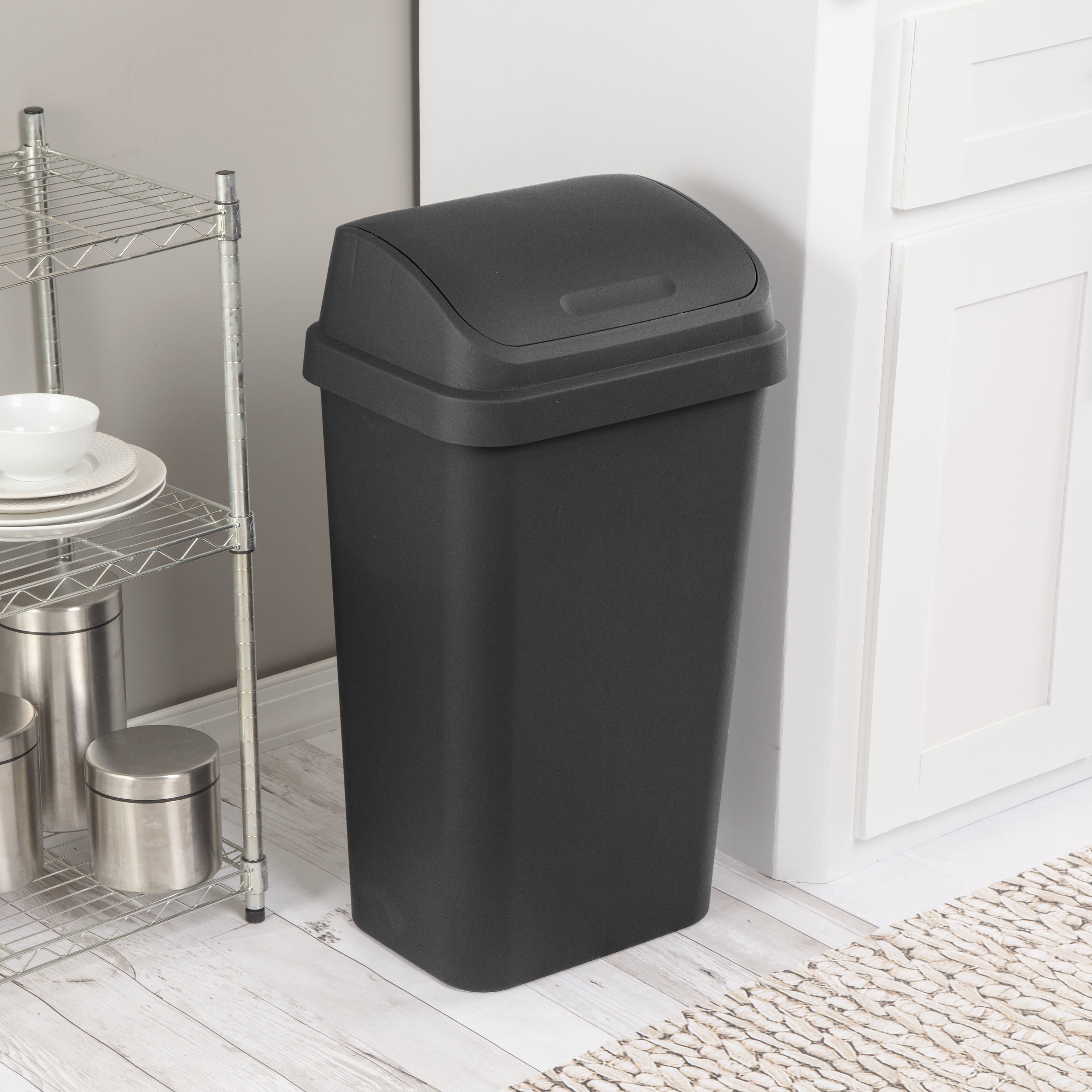 large Swing Top Trash Can, 13 Gal / 52 Qt - Black – Superio