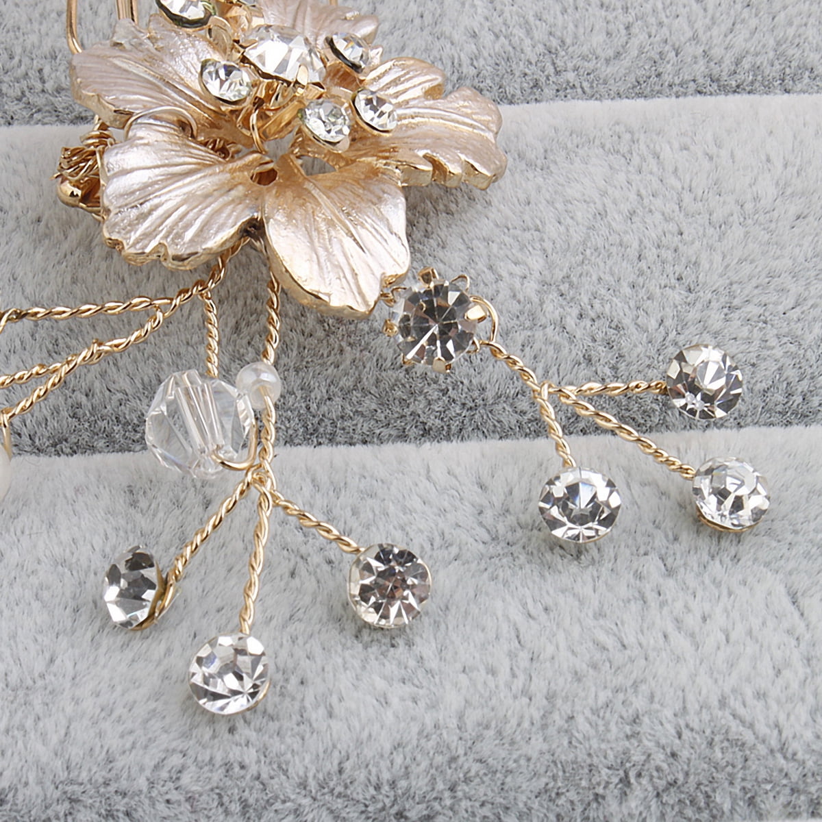 eVogues Bridal Prom Flower Side Hair Comb Accessory eVogues Bridal Prom Flower Side Hair Comb Accessory