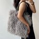 thumbnail image 4 of Bolsos de moda para mujer en 2023 Bolsos de hombro y carteras de tela de felpa de diseñador de lujo para mujer Bolso de mano distintivo de gran capacidad, 4 of 5