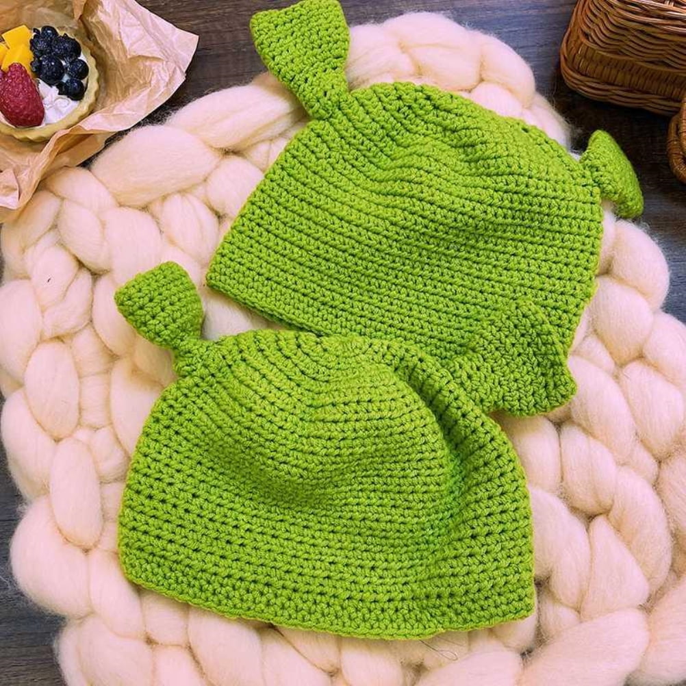 Bontand Unisex Hand-Knitted Cap Wool Winter Beanie Hat Cosplay Dome Cap Shrek Hat for Women Men Green 