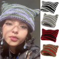 thumbnail image 1 of Bonnet Rayé Chapeau d'Hiver Chaud pour Femmes, 1 of 2