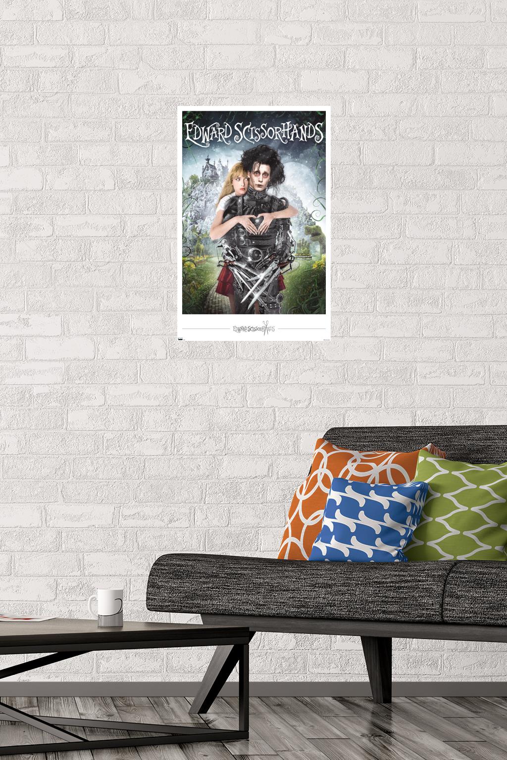 Edward Scissorhands - Heart Wall Poster, 14.725" x 22.375"