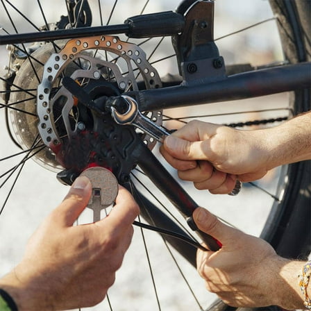 Masteelf 6 Pairs Mountain Bike Brake Pads Semi-Metallic Disc Brake Pads Replacement Cycling Brake Accessories for Electric Bikes Road Bikes