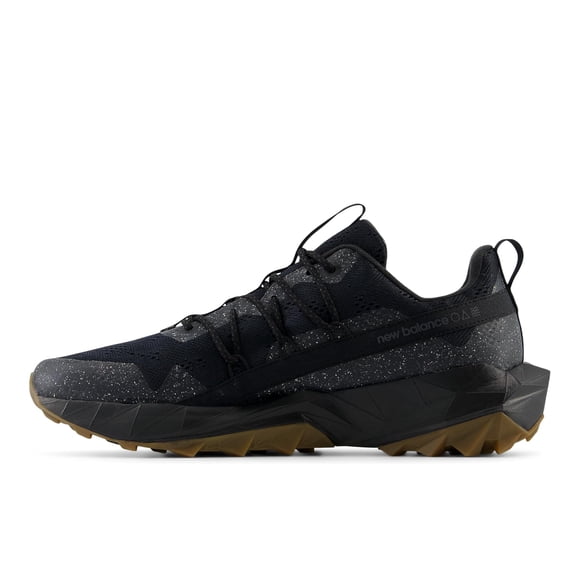 Zapatilla de trail New Balance talla 10 M color Negro/Fantasma/Magnético