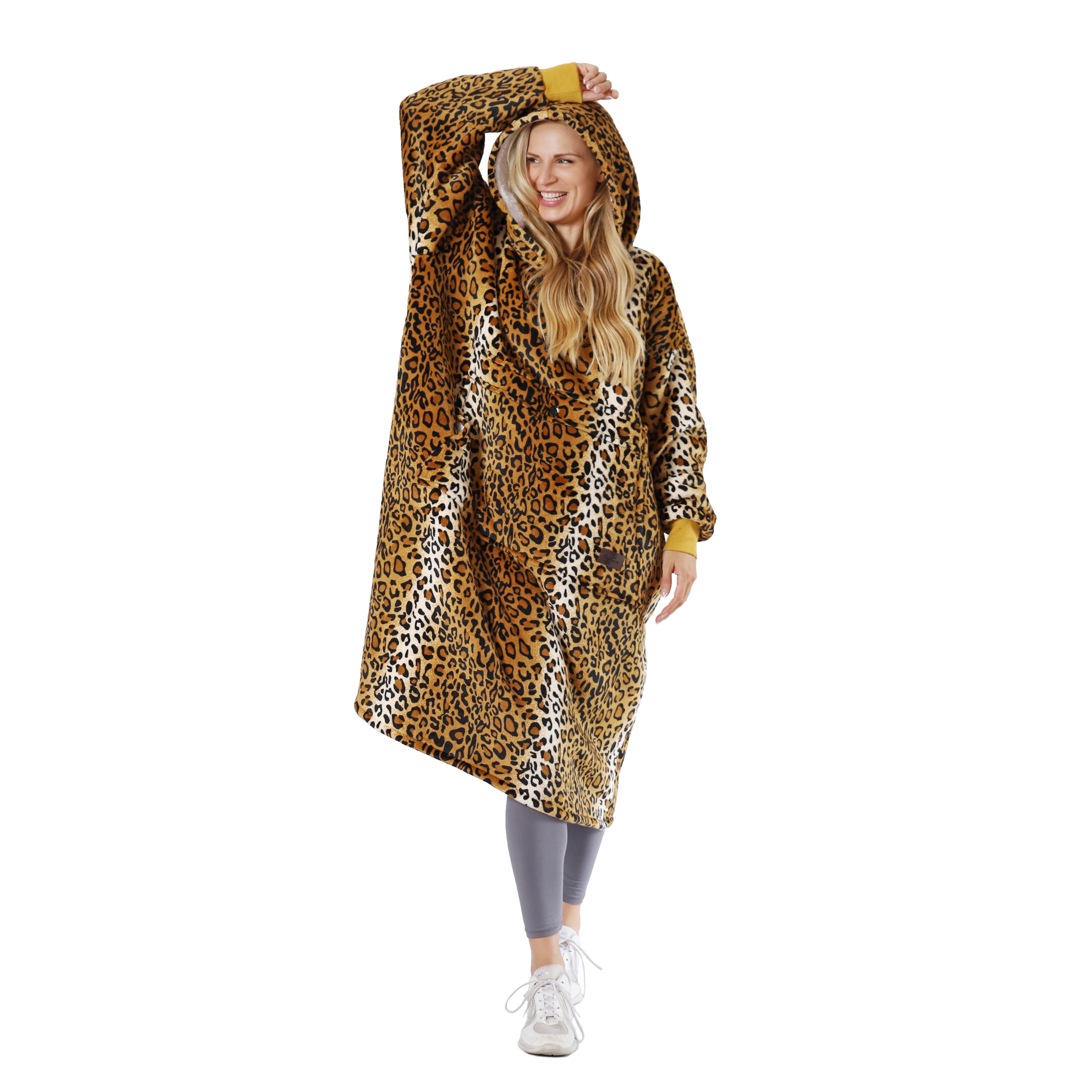 Tirrinia Extra long Oversized Hoodie Blanket Sweatshirt Comfortable Sherpa Giant Wearable Blankets Christmas Gifts for Adults Men Women Teenagers Wife Girlfriend Cheetah