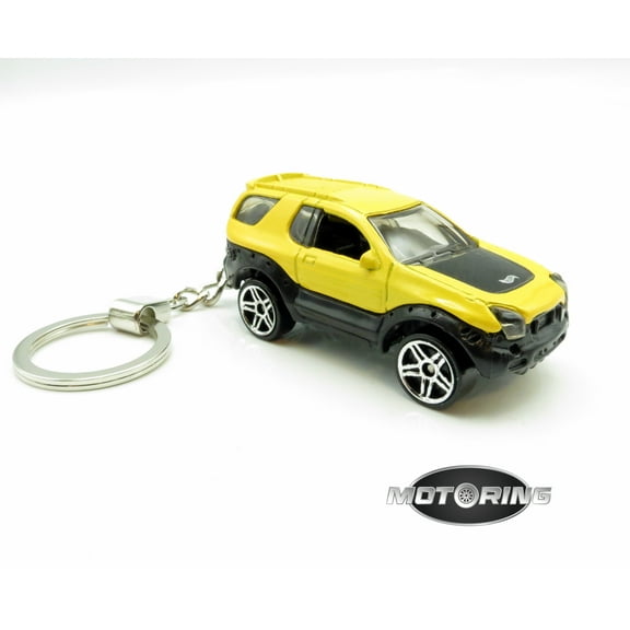 Keychain Isuzu Vehicross Yellow Car Rare Novelty 1:64 Diecast