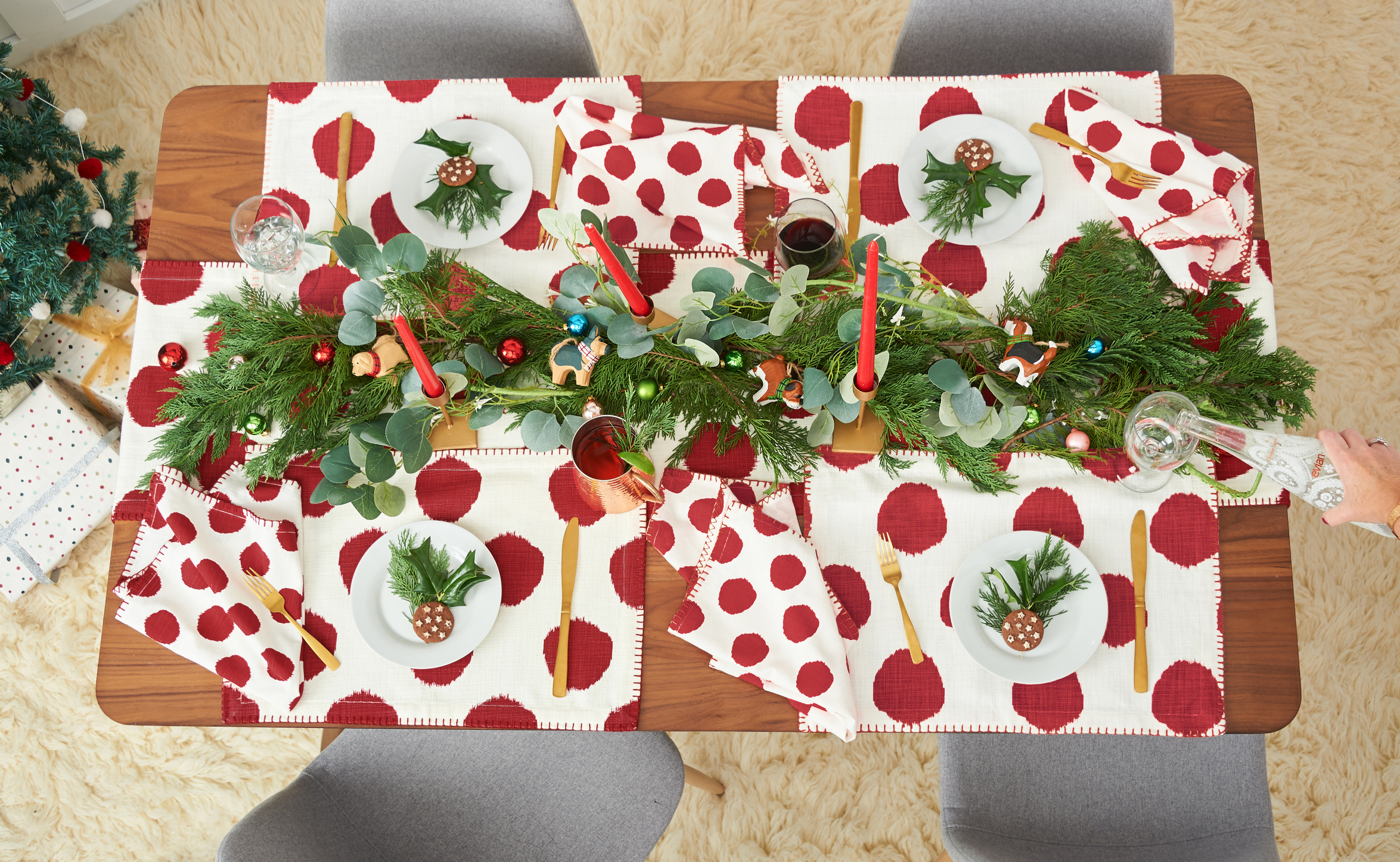 Ruby Dot 100% Cotton Printed Set of 4 Placemats 14" x 20"