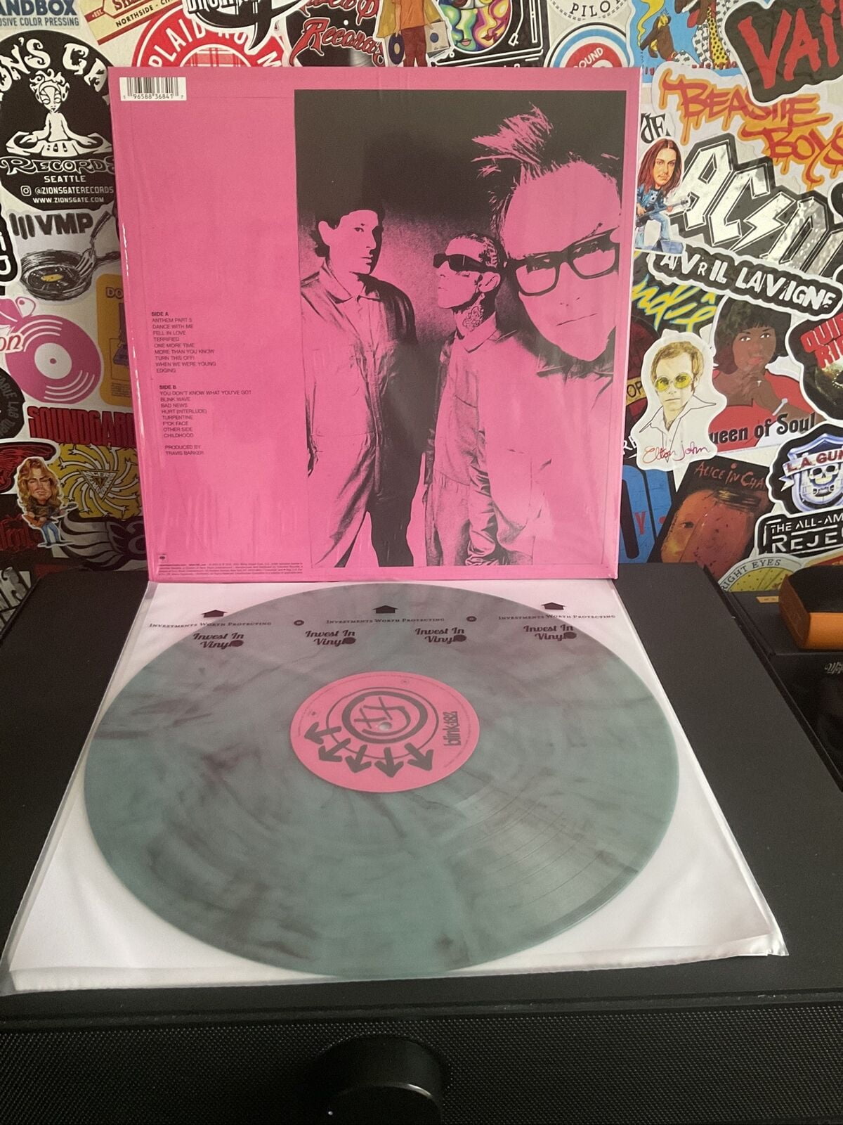 Free Shipping! Blink-182 - One More Time - Music
