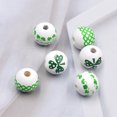 thumbnail image 4 of Moyic Paquete de 100 pulseras del Día de San Patricio, brazalete de cuentas de madera, llavero, pendiente, collar, decoración de corona, accesorio de Kits de decoración para fiestas Inglés Moyic HA012642-03, 4 of 6
