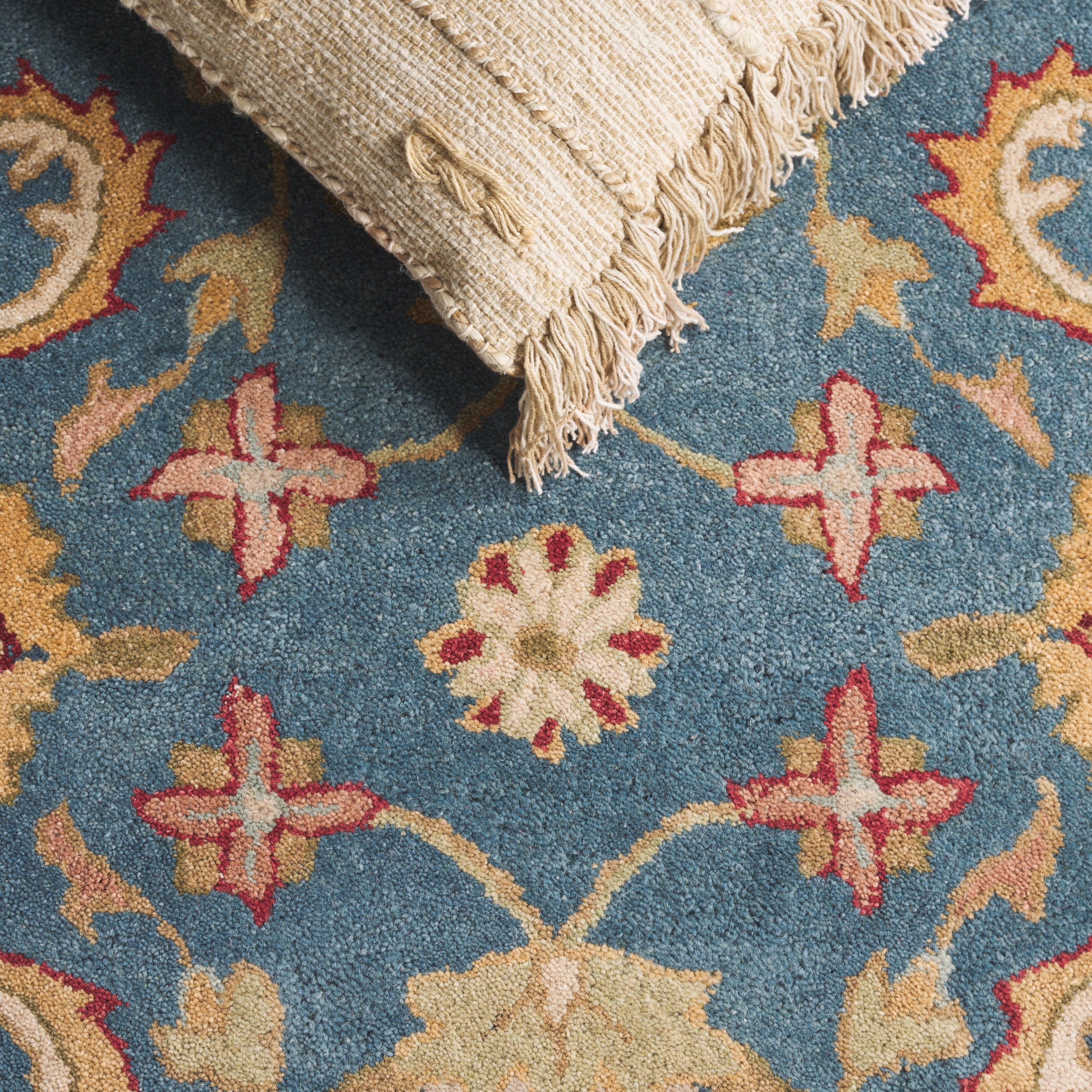 SAFAVIEH Antiquity Anderson Oriental Wool Runner Rug, Blue/Beige, 2'3" x 12'