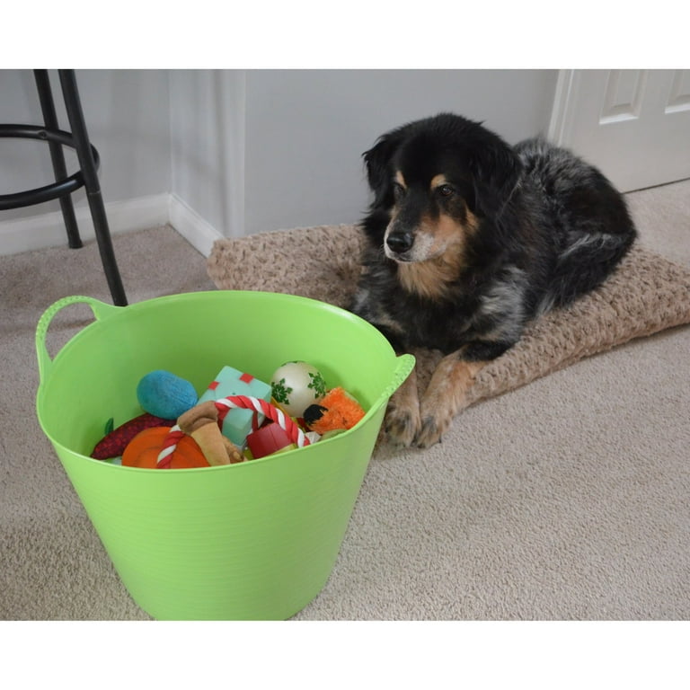 Red Gorilla Medium Tubtrug - 7 Gallon Garden Plastic Water Bucket