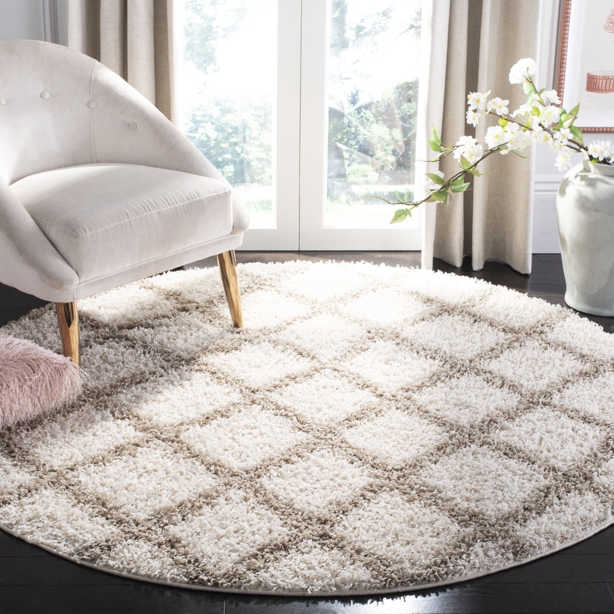 SAFAVIEH Dallas Jerrie Geometric Shag Area Rug, Ivory/Beige, 6' x 6' Round