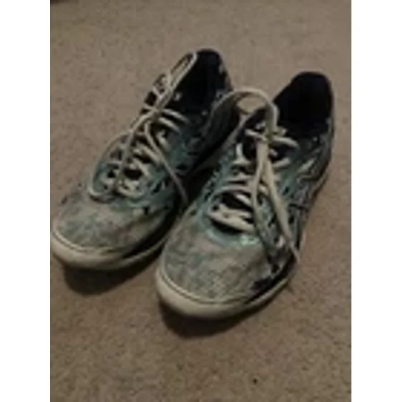 Asics Women's Gel Cumulus 18 IGS Running Athletic Shoes - Size 8 - T780N