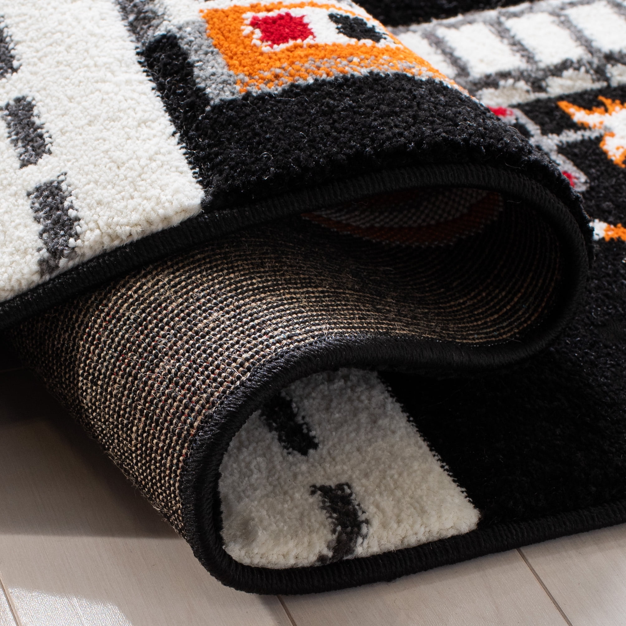 SAFAVIEH Carousel Kids Devan Train Track Area Rug, Black/Ivory, 6'7" x 6'7" Round