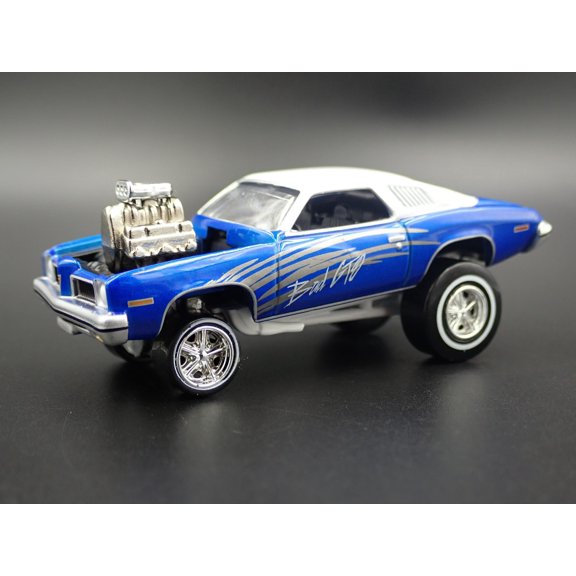 Open Box 1973 73 PONTIAC GTO ZINGER BLUE 1:64 SCALE COLLECTIBLE DIORAMA DIECAST MODEL CAR