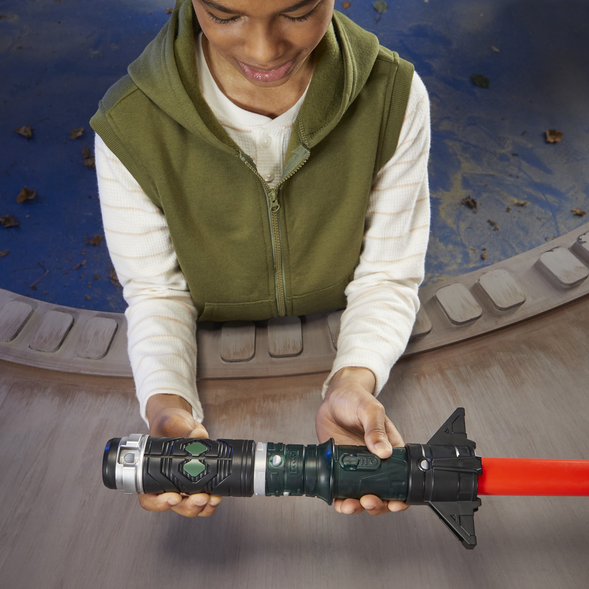 Star Wars Lightsaber Forge Kyber Core Baylan Skoll, sabre laser orange personnalisable