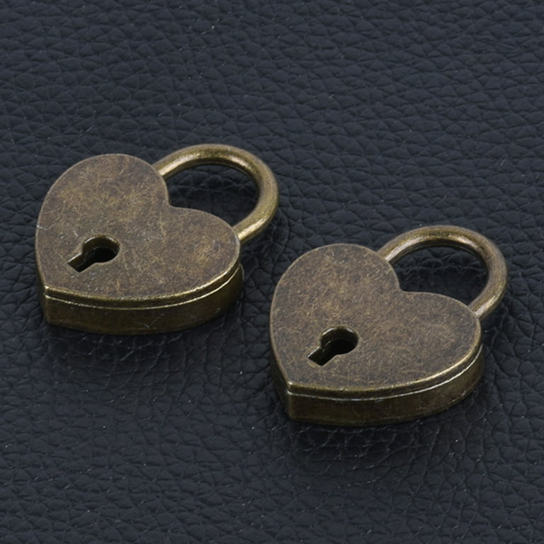 Creative Alloy Heart Shape Keys Padlock Mini Archaize Concentric Lock  Vintage Old Antique Vingcard Locks With Keys New Pure Colors FY5463 B1028  From Toysmall666, $1.48